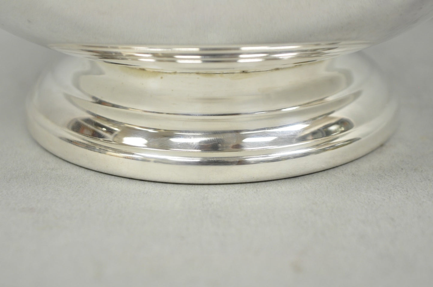 Vintage Mid Century Modern Towle Silver Plated 8.5" Round Footed Serving Bowl