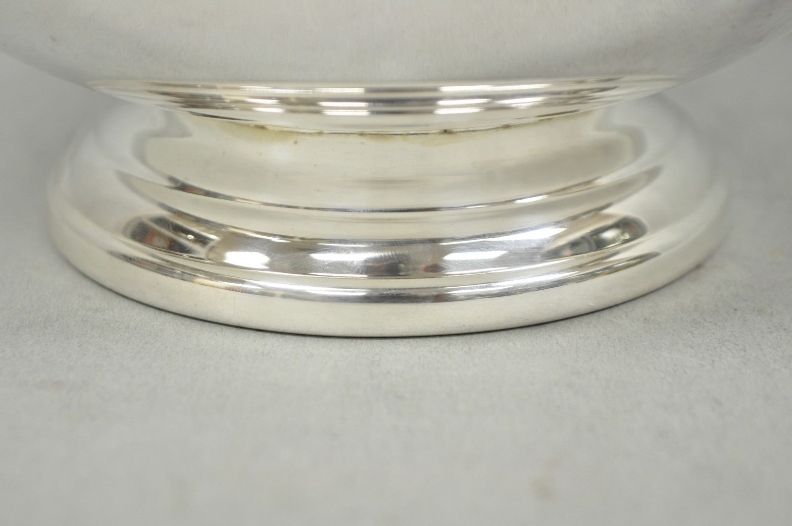 Vintage Mid Century Modern Towle Silver Plated 8.5" Round Footed Serving Bowl