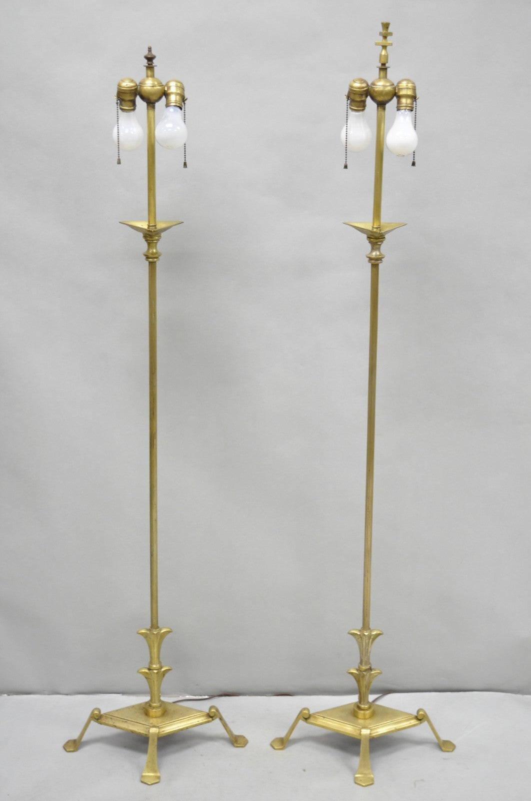 Antique Giacometti Style Brass Bronze Fleur de Lis Gothic Pole Floor Lamp - Pair