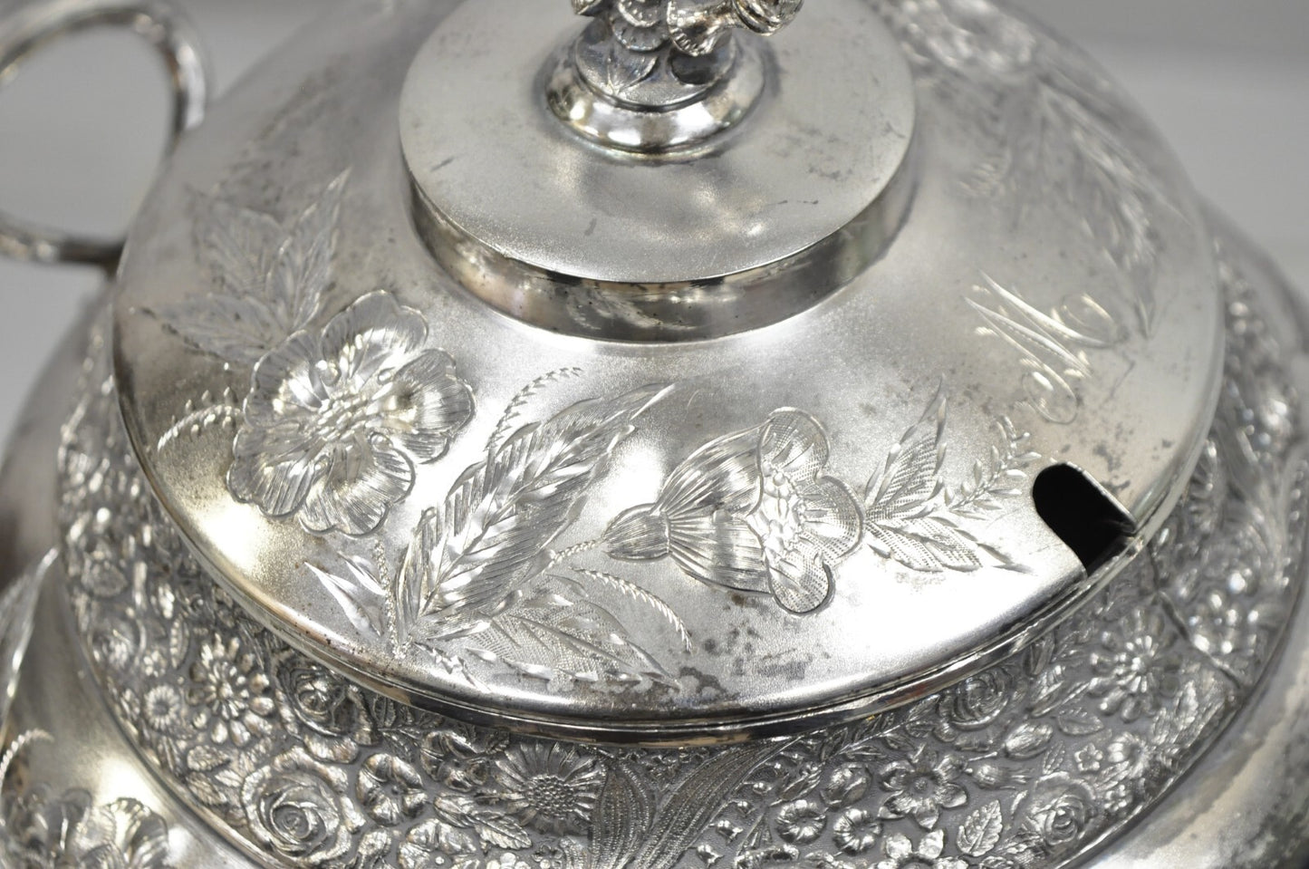 Antique Mead & Robbins Victorian Silver Plated Floral Repousse Fancy Soup Tureen