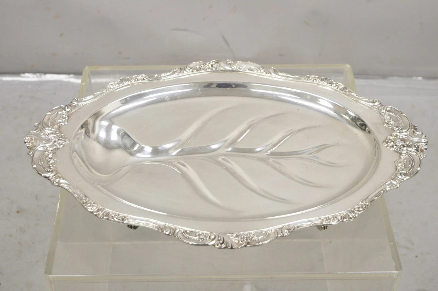 Vintage Baroque by Wallace 259 Silver Plated Meat Cutlery Serving Platter Tray