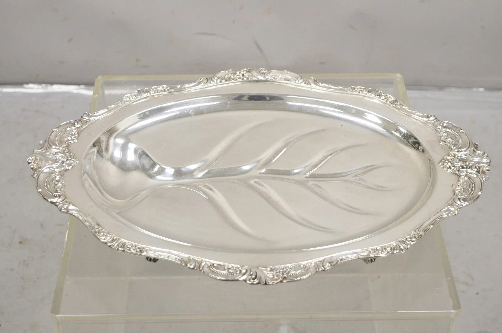 Vintage Baroque by Wallace 259 Silver Plated Meat Cutlery Serving Platter Tray