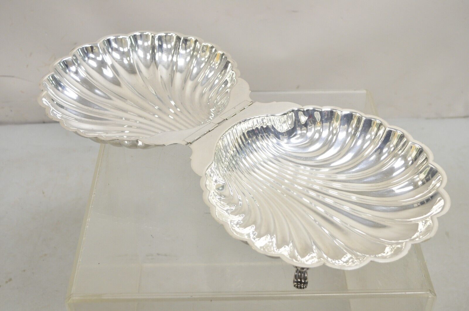 Vintage Regency Style Silver Plated Clam Shell Hinged Warmer Serving Platter