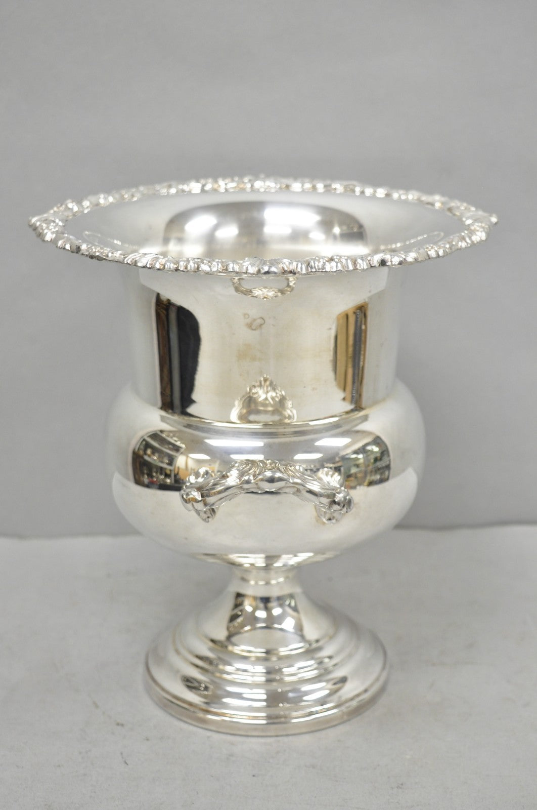 Vintage Sheridan Silver Plated Trophy Cup Urn Bar Champagne Chiller Ice Bucket