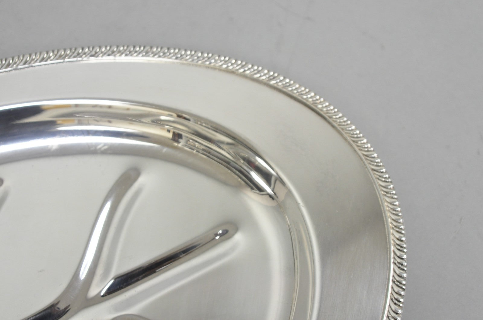 Vintage Oneida Silver Plated Regency Oval Meat Cutlery Serving Platter Tray