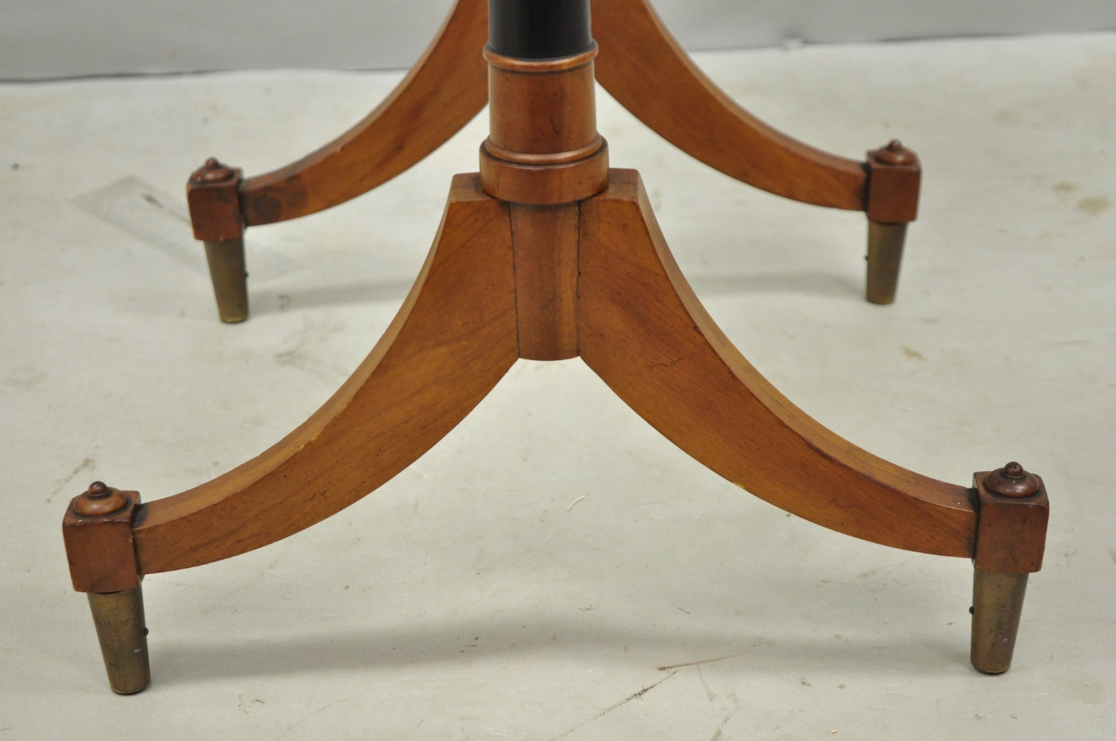Vintage Weiman Heiroom French Empire Regency Style Black Leather Top Side Table