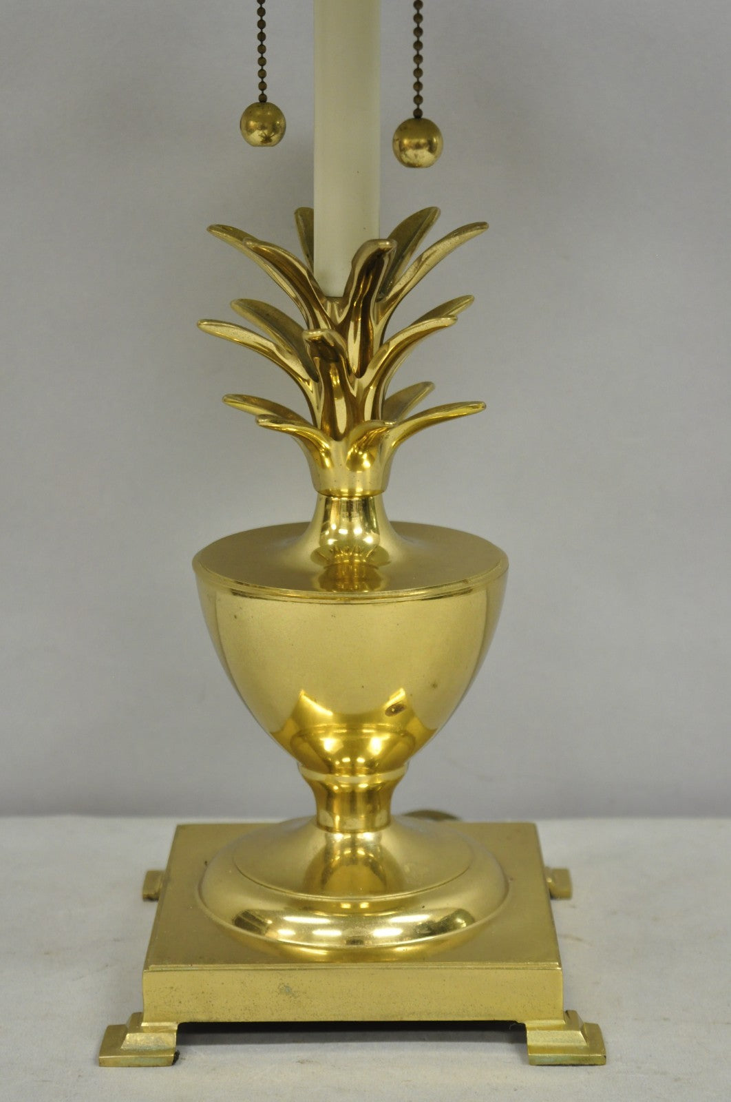 Chapman Hollywood Regency Brass Pineapple Tole Metal Black Shade Table Lamp