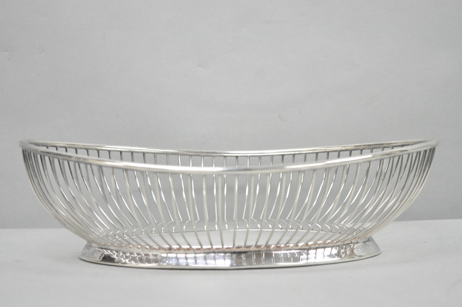 Vintage Gorham YC743 English Victorian Silver Plated Wire 11" Bread Fruit Basket