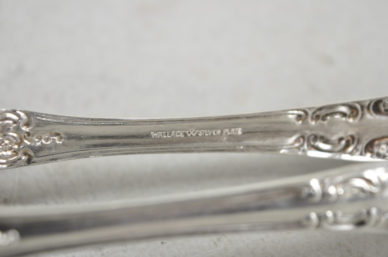 Vintage Wallace Baroque Silver Plated Pastry Sandwich Asparagus Vegetable Tongs