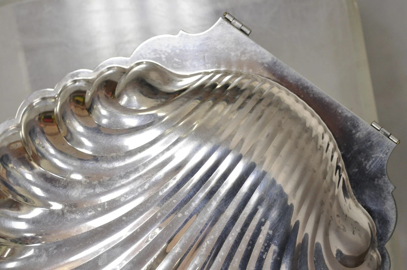 Vintage Eton Dolphin Handle Clam Shell Silver Plated Electrified Serving Warmer