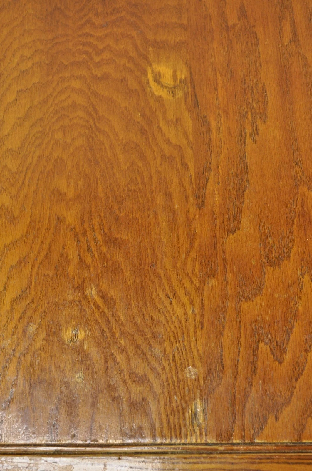 Vintage Mid Century Modern Klismos Saber Leg Oak Wood Drop Leaf Dining Table