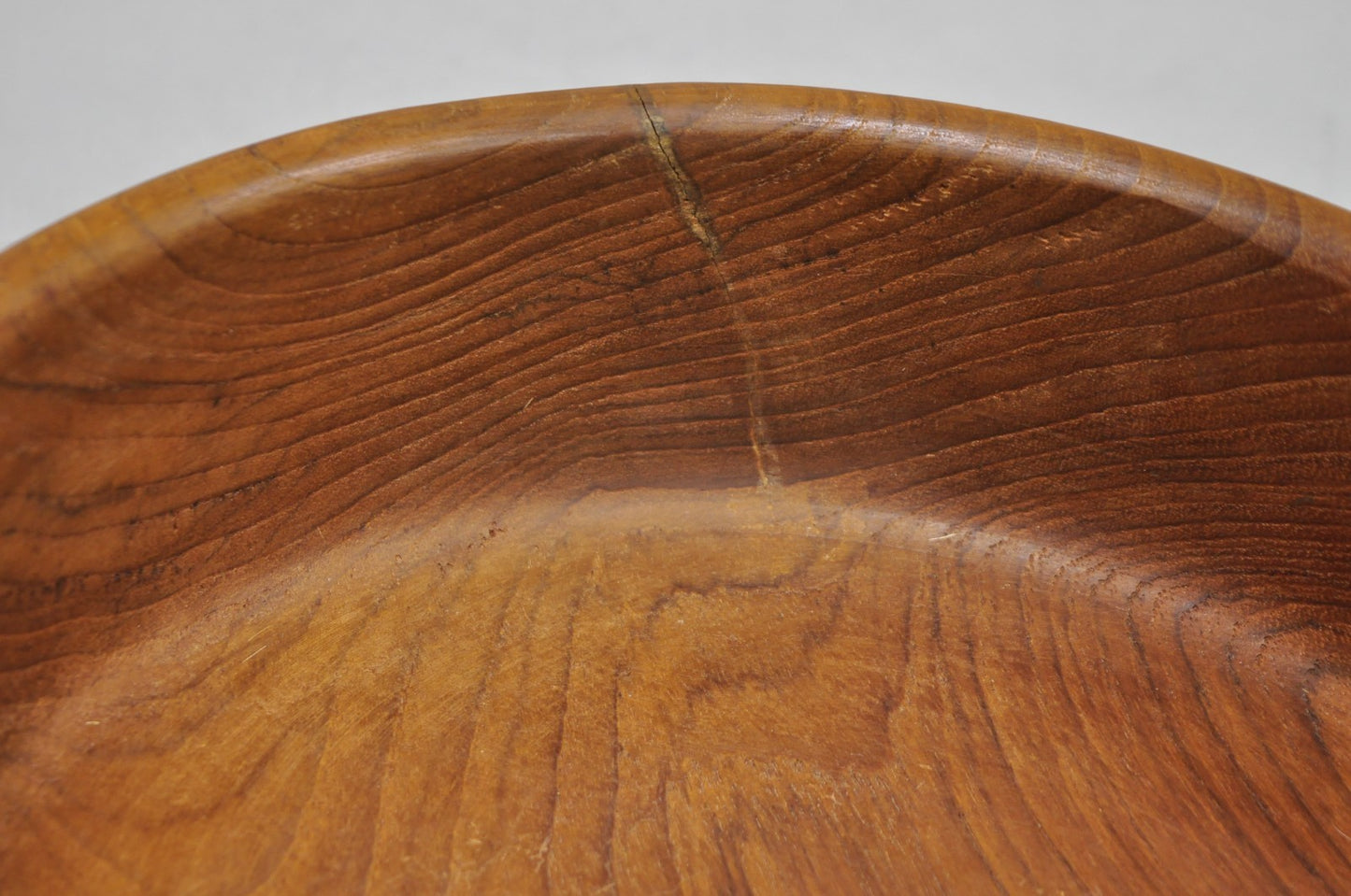 Vintage Mid Century Danish Modern Carved Teak Wood Round Salad Fruit Bowl (B)