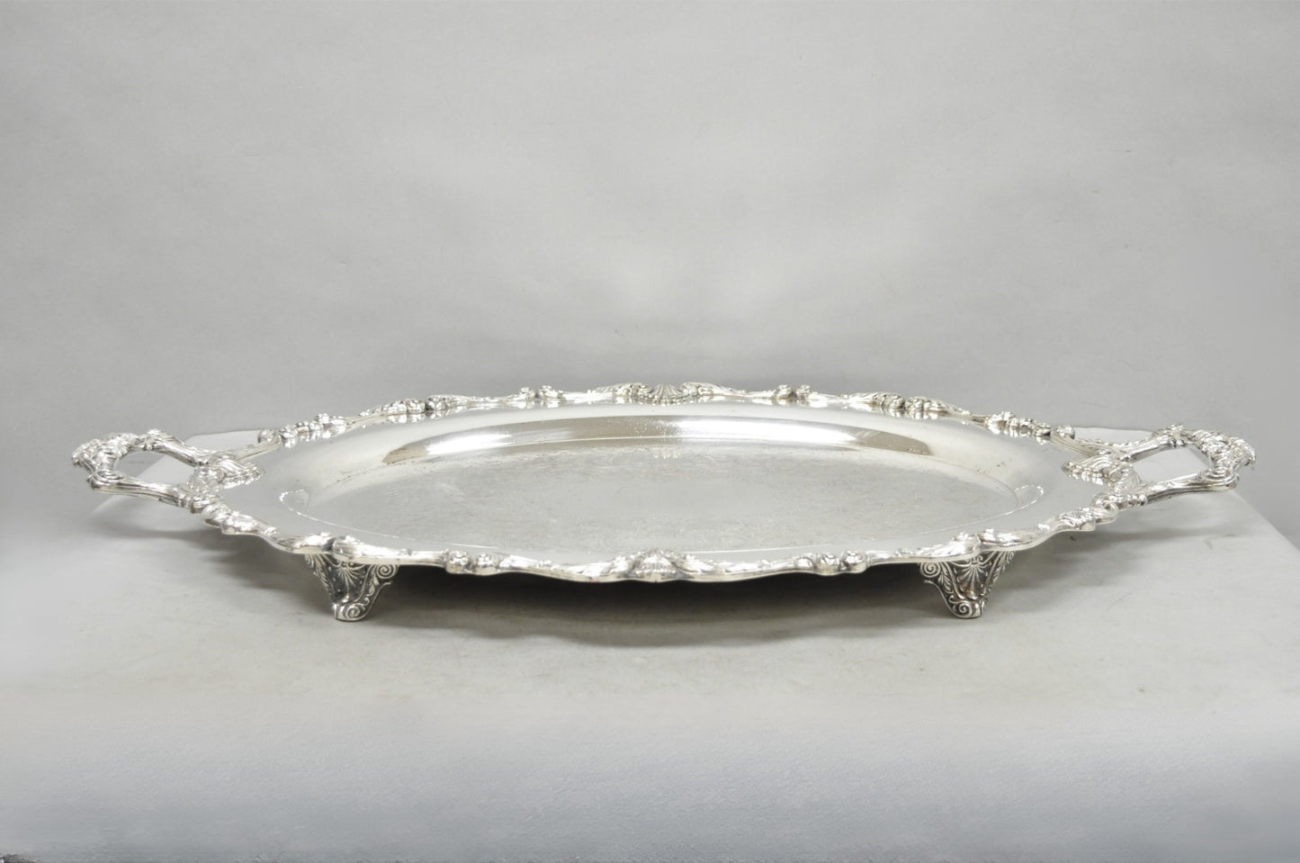 Vintage English Silver Mfg. Silver Plated Large Oval Butlers Platter Bar Tray