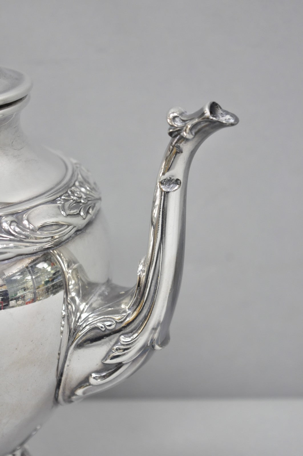 Vintage Rogers & Bro "Exquisite" 4602 Victorian Silver Plated Coffee Pot Teapot