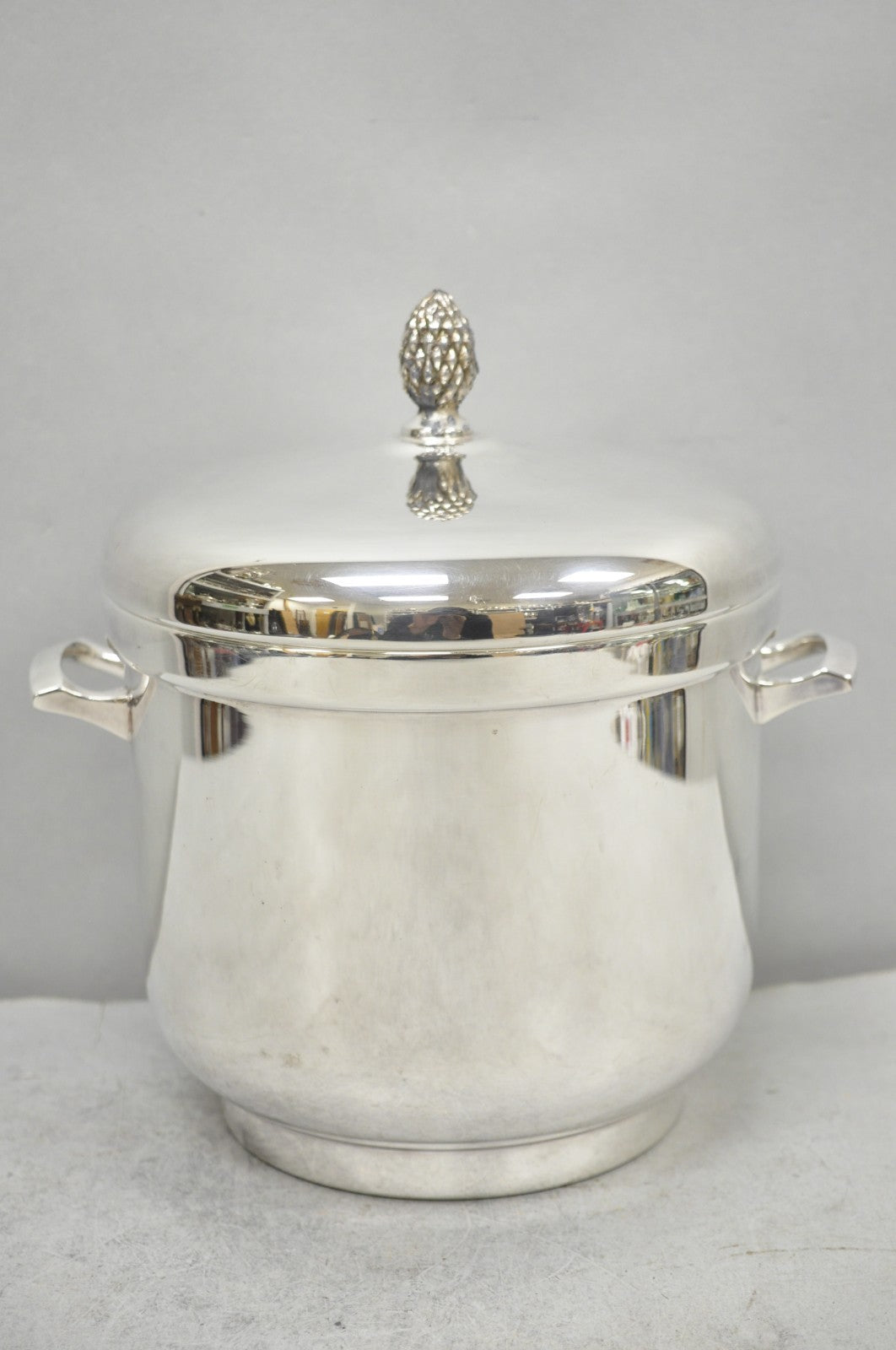 Vintage Sheffield Art Deco Silver Plated Glass Lined Covered Ice Bucket w/ Lid