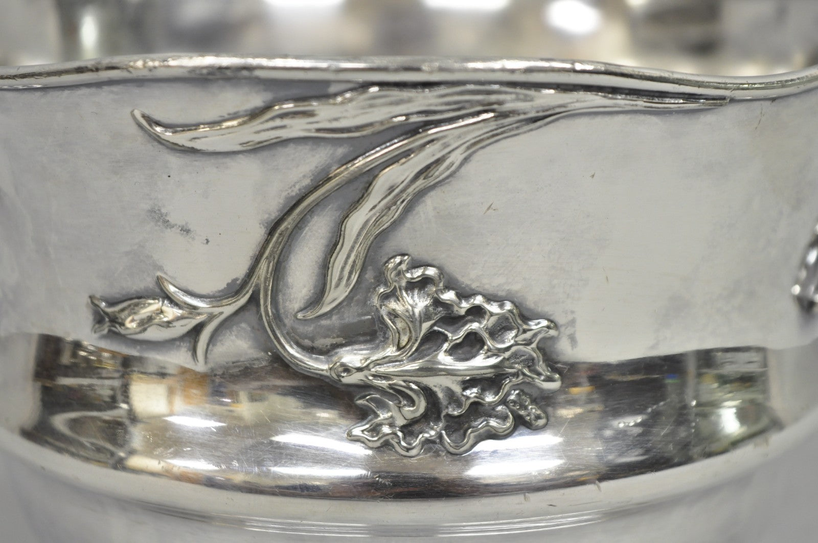 Art Nouveau Silver Plated Floral Repousse Champagne Chiller Wine Bottle Coaster