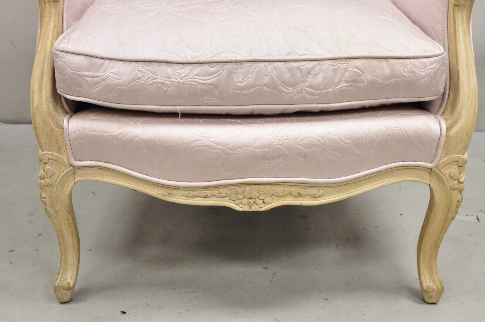 Vintage Hollywood Regency Pink Hooded Dome Porter Canopy Balloon Chair