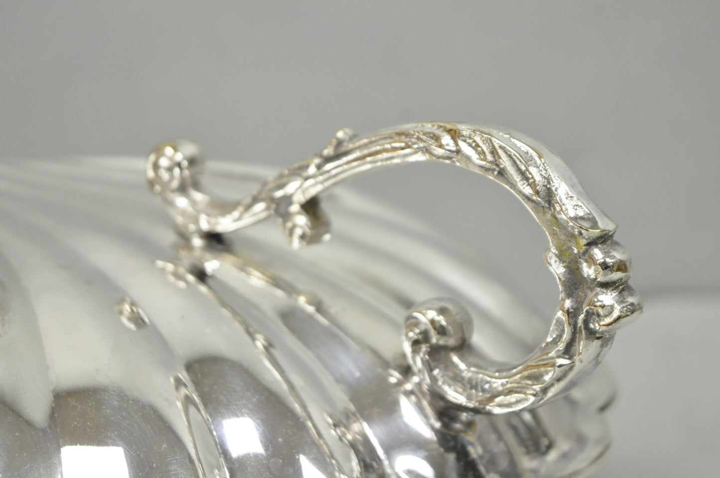 Vintage Regency Style Silver Plated Clam Shell Hinged Warmer with Floral Handle