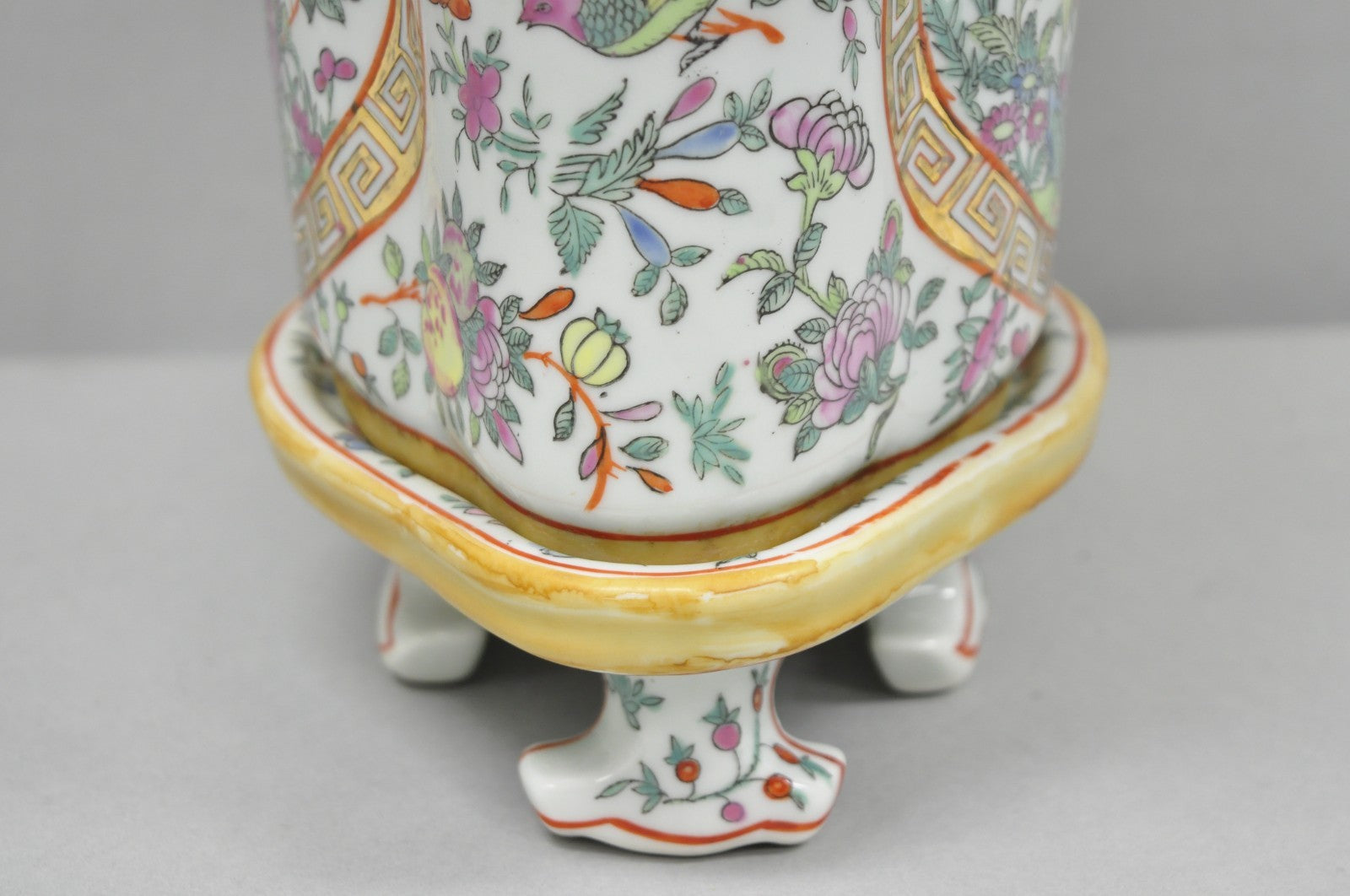Vintage Chinese Export Porcelain Bird Painted Cachepot Flower Pot Vase