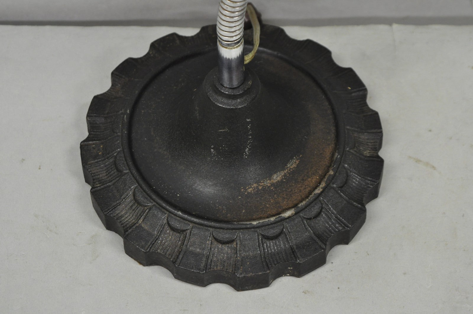 Vintage Industrial Modern Steampunk Cast Iron Gear Gooseneck Task Table Lamp