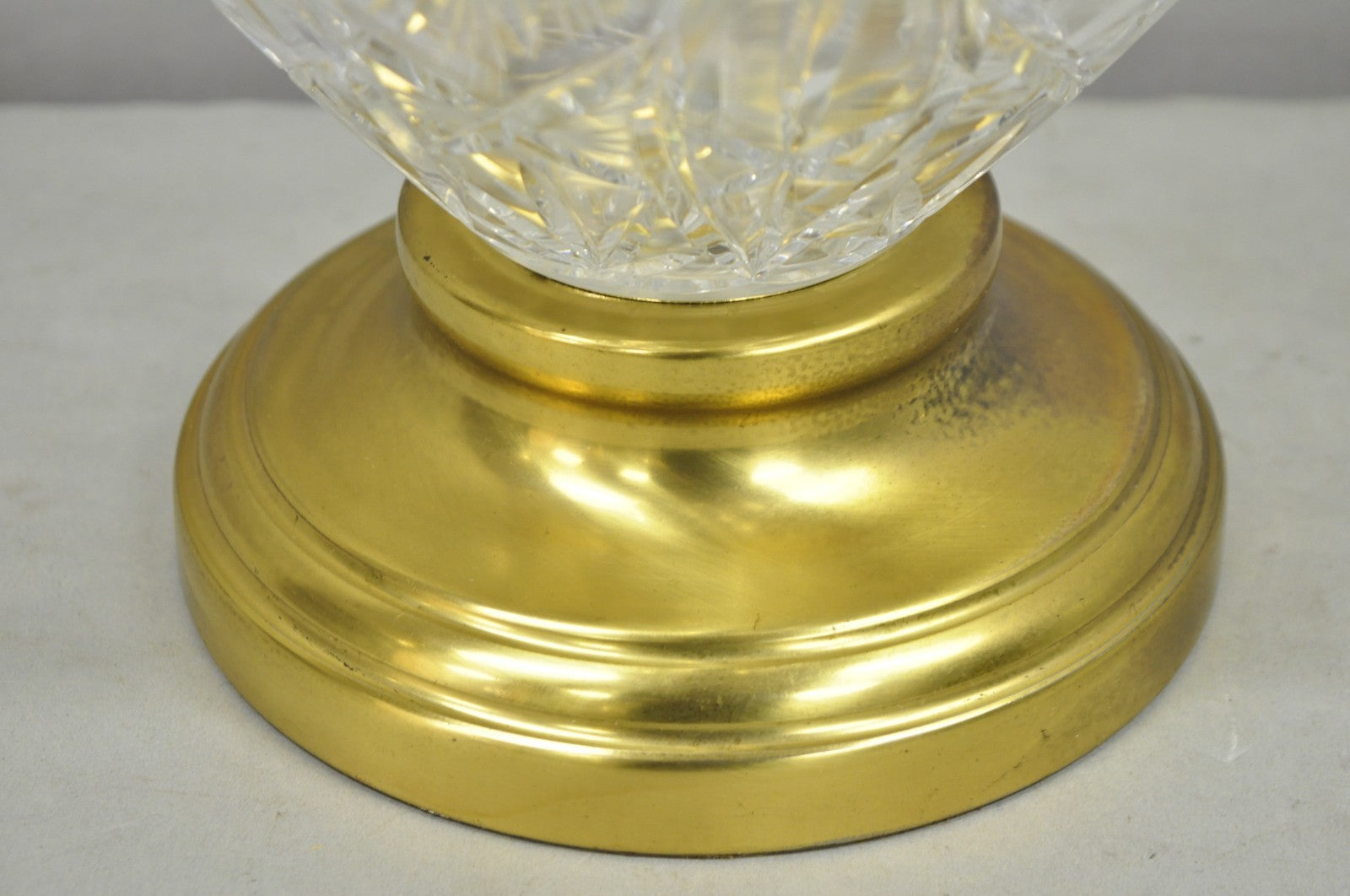 Vintage Victorian Style Etched Crystal Glass Ginger Jar Brass Table Lamp