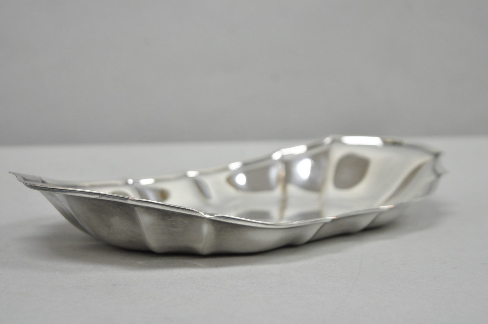 Vintage English Victorian Style Scalloped Oval Narrow Silver Plated Trinket Dish