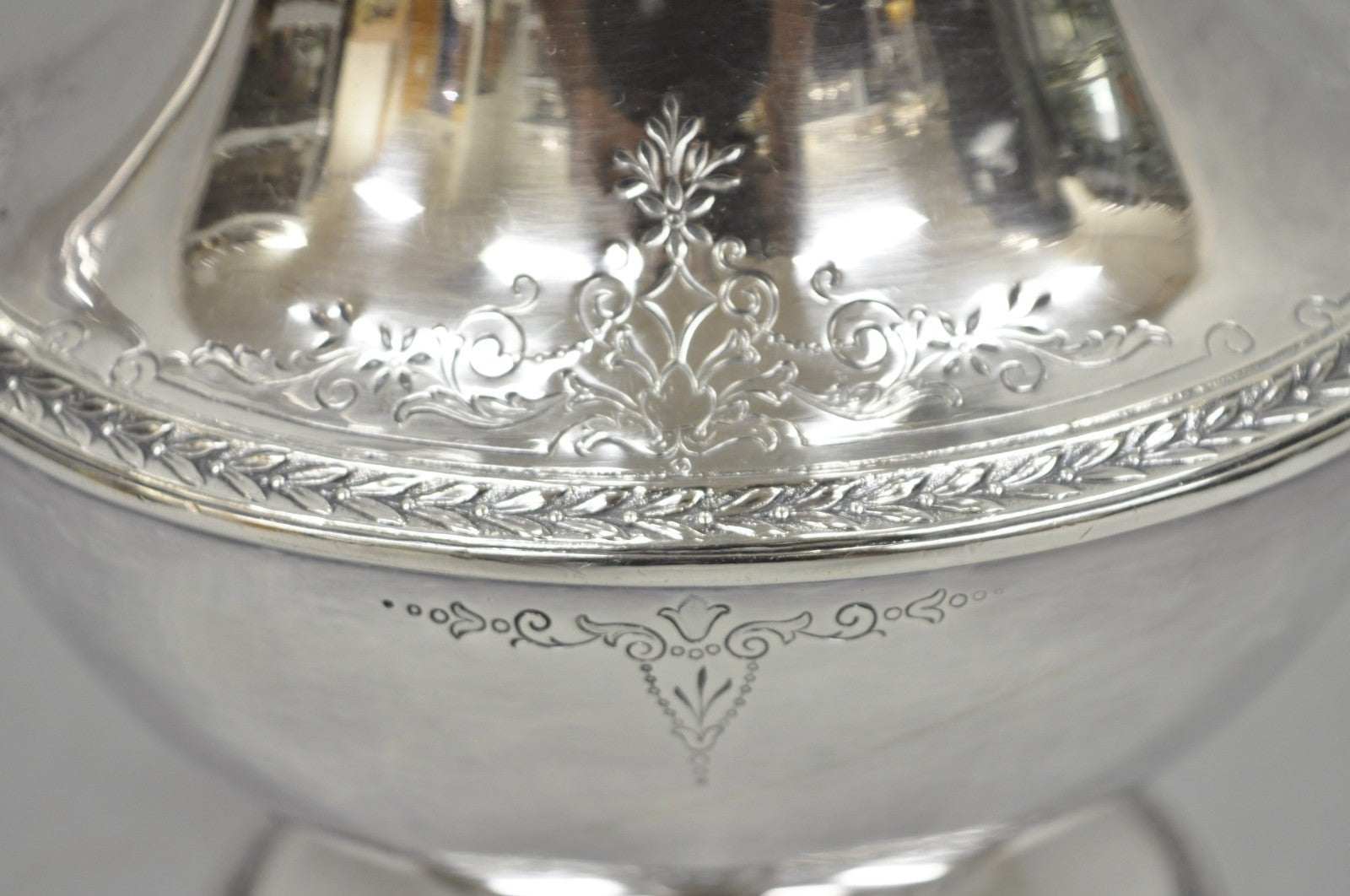 Vintage 1847 Rogers Bros. Silver Plated Argosy Victorian Water Pitcher