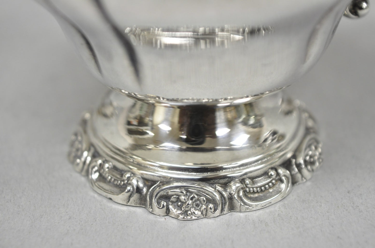 Vintage Baroque by Wallace 252 & 253 Silver Plated Punch Bowl Set w/ 10 Cups
