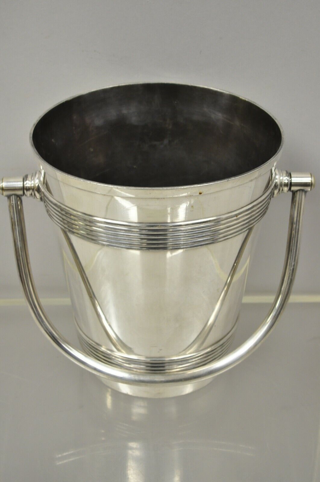 International Wilcox S.P. Co English Regency Champagne Ice Bucket 800 Silver