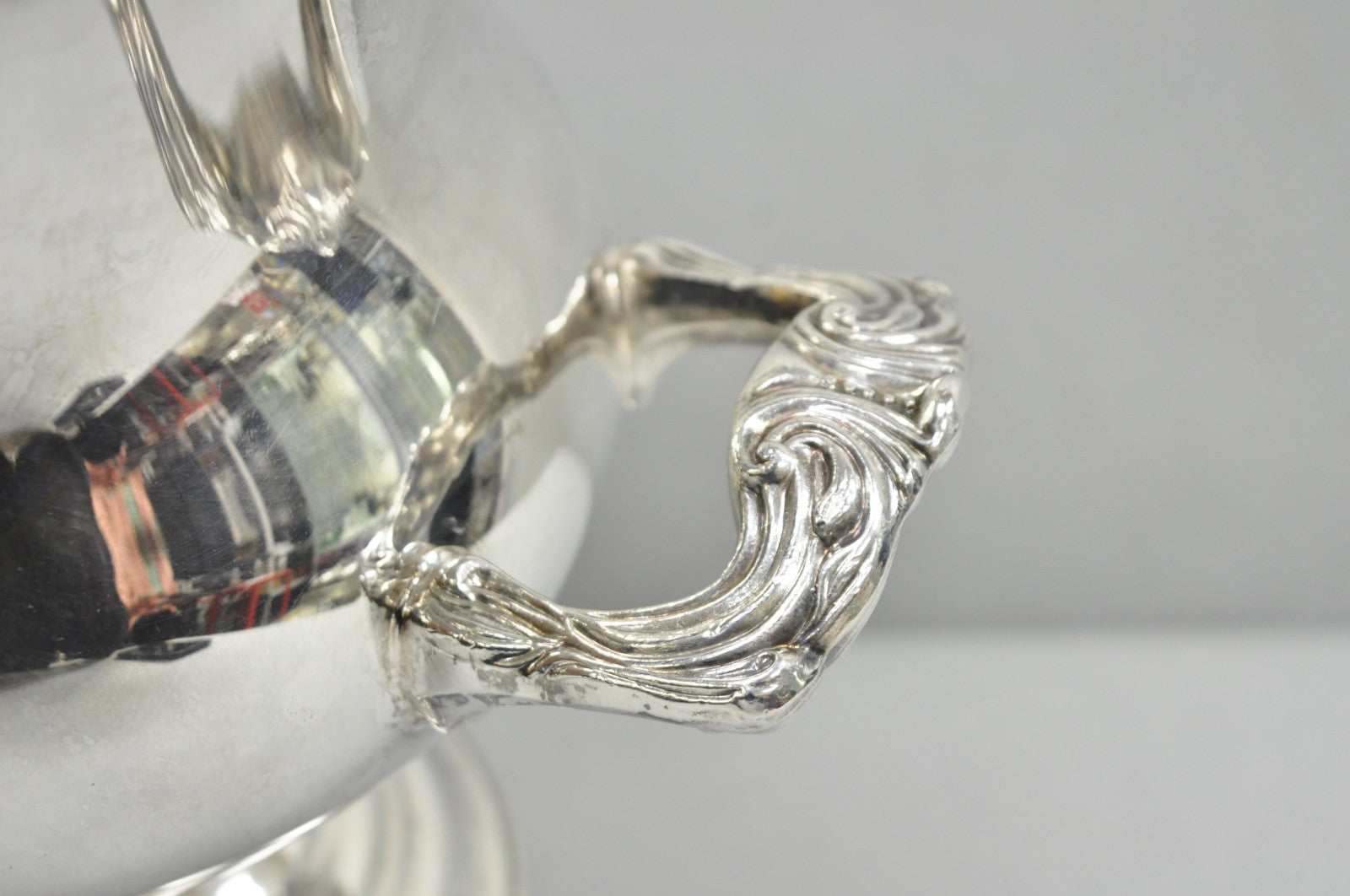 Vintage Sheridan Silver Plated Trophy Cup Urn Champagne Chiller Ice Bucket