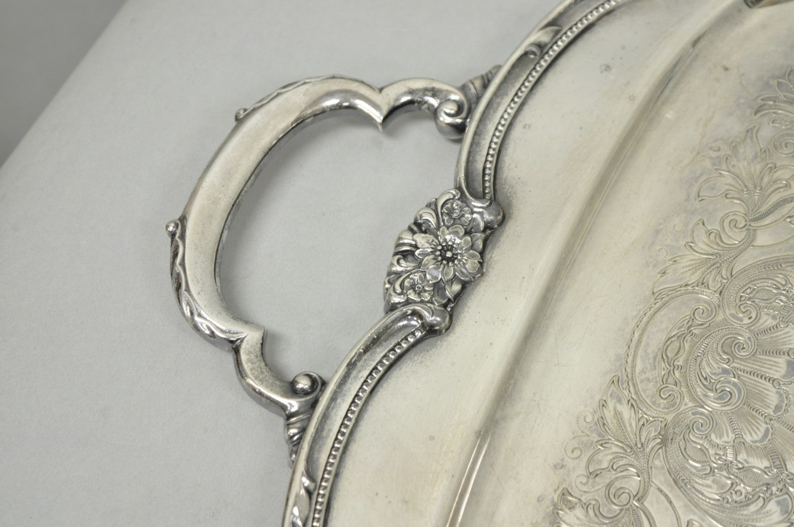 Vintage 1847 Rogers Bros "Remembrance" 9898 Silver Plated Serving Platter Tray