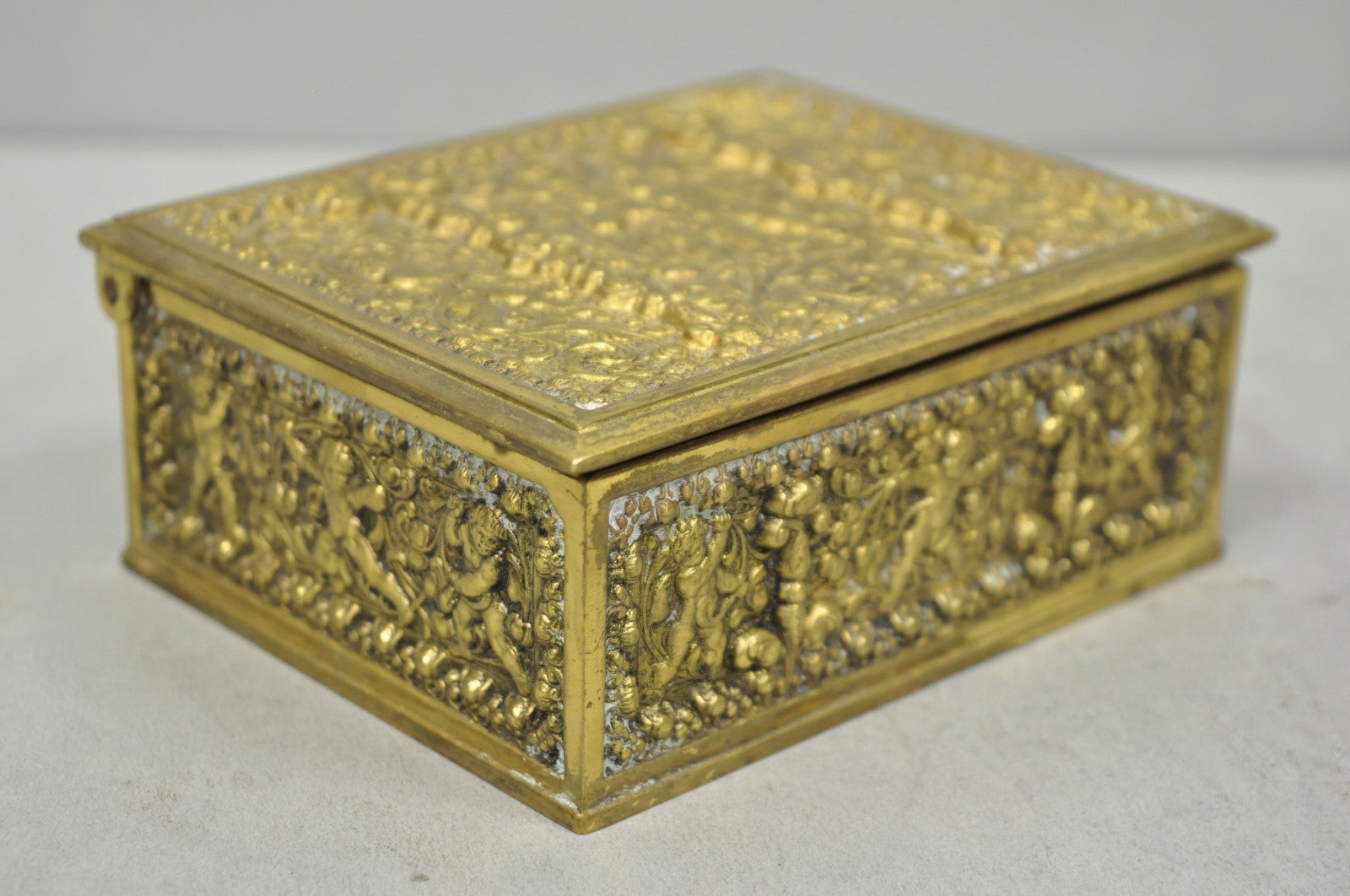 Antique Louis XV Style Brass Bronze Cherub Vanity Jewelry Tobacco Box Humidor