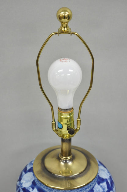 Vintage Chinoiserie Blue White Porcelain Flowers Oriental Ginger Jar Table Lamp