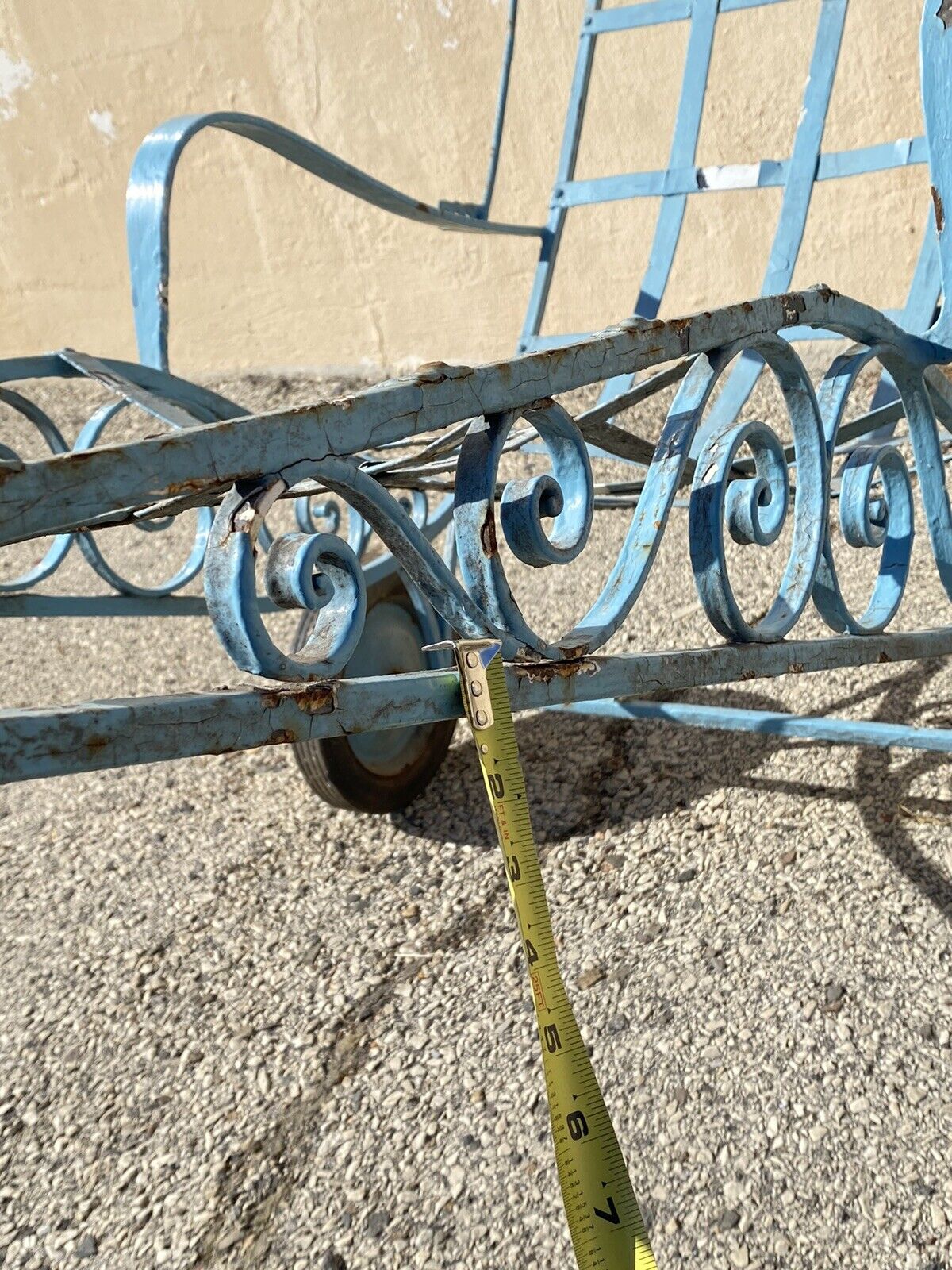 Vintage Salterini Art Nouveau Scrolling Wrought Iron Garden Patio Chaise Lounge