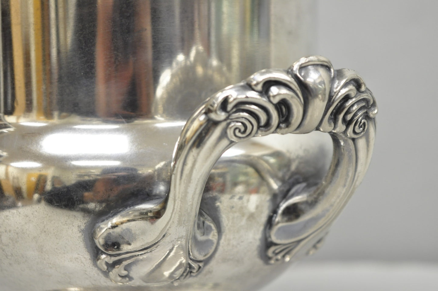 Vintage Leonard Silver Plated Trophy Cup Urn Champagne Chiller Bar Ice Bucket
