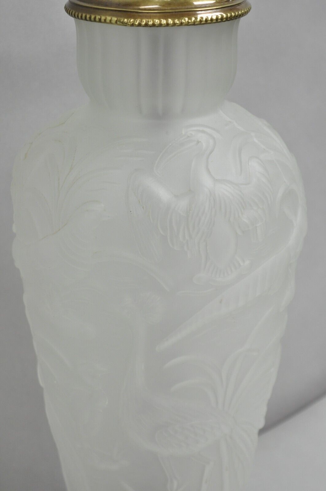 Vintage Chinoiserie Raised Satin Glass Tropical Birds Art Nouveau Table Lamp