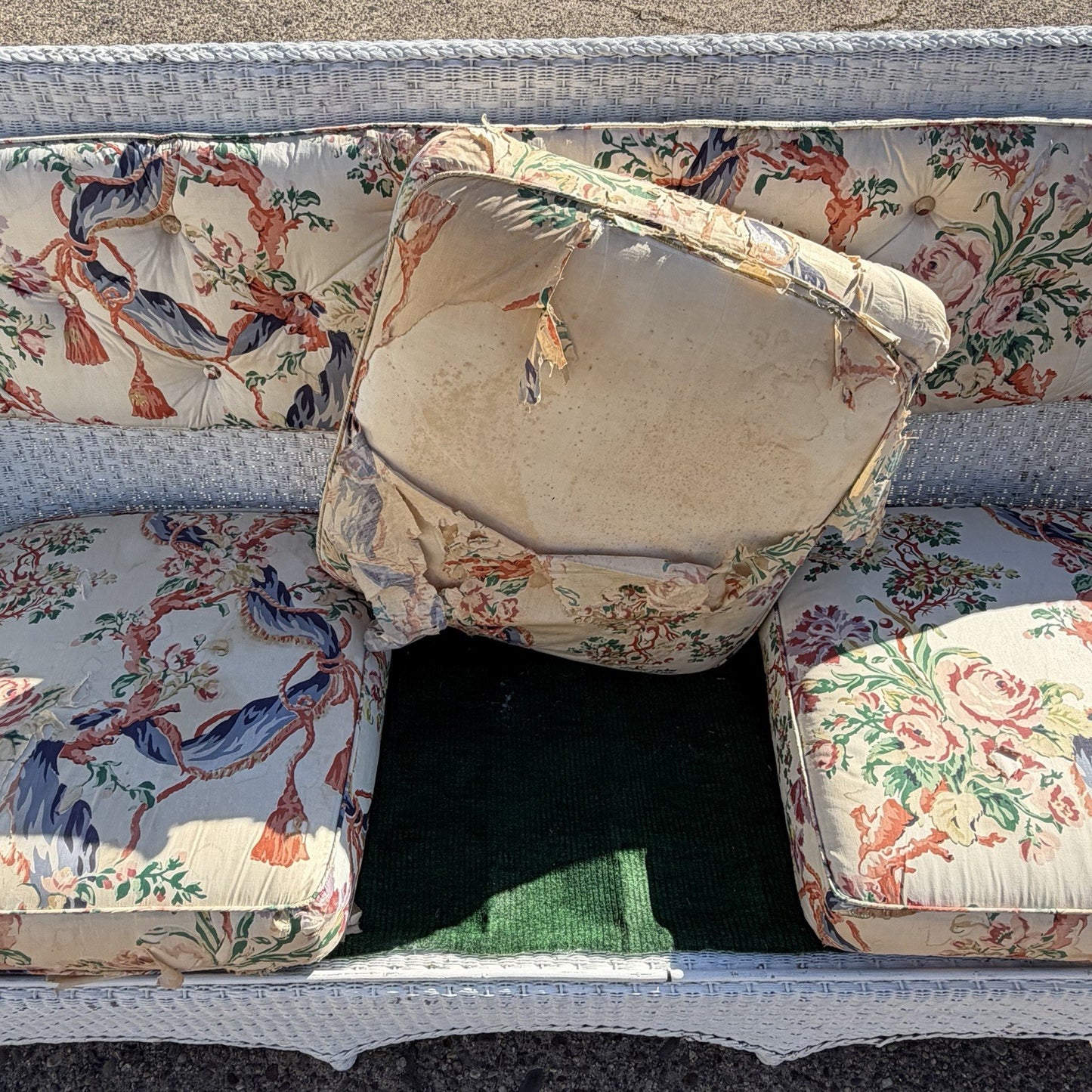 Antique Victorian White Wicker Rattan Sunroom Patio Sofa w/ Loose Cushions