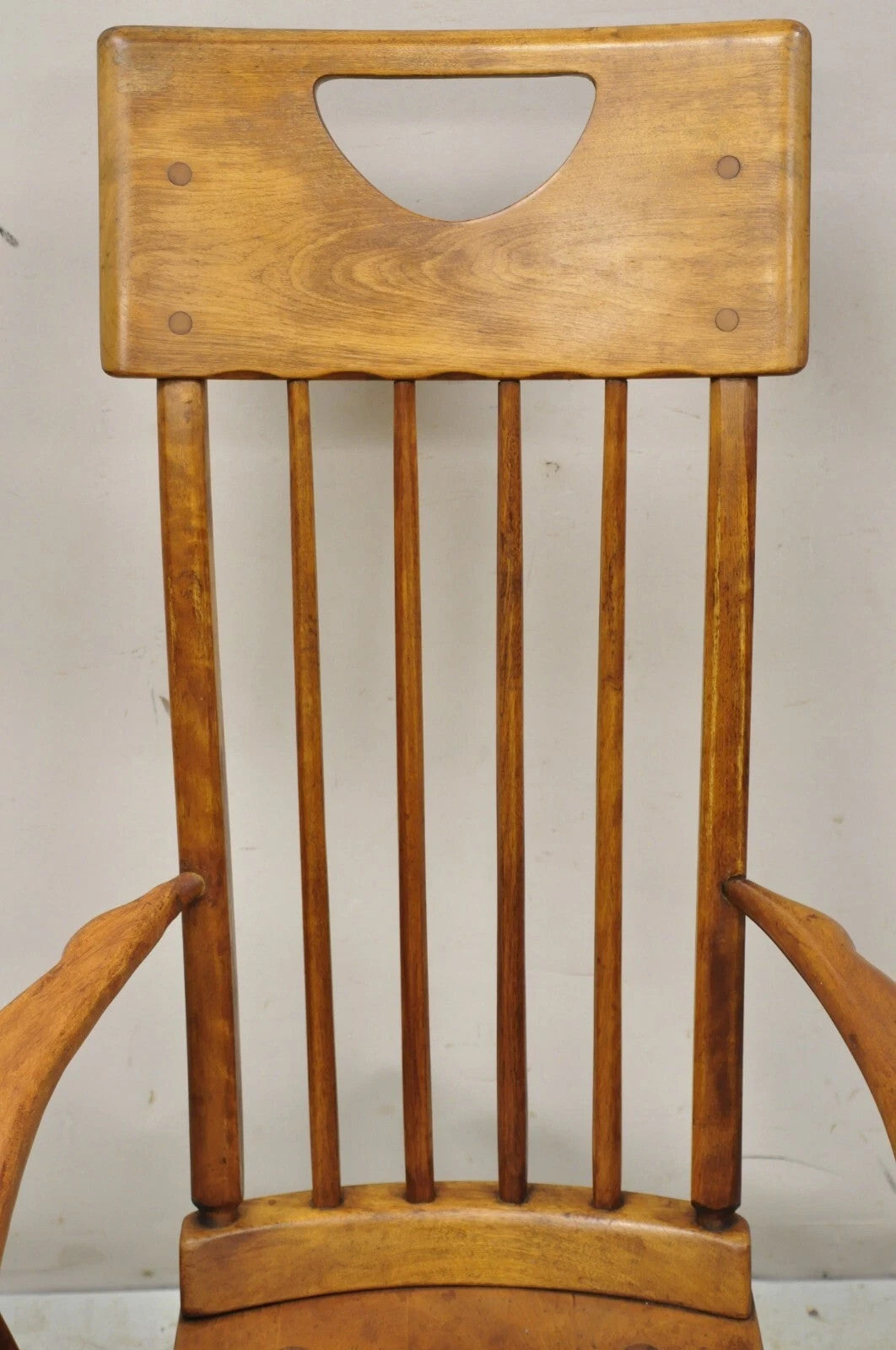 Vintage Sikes Co Maple Wood American Colonial Style Rocker Rocking Chair (B)