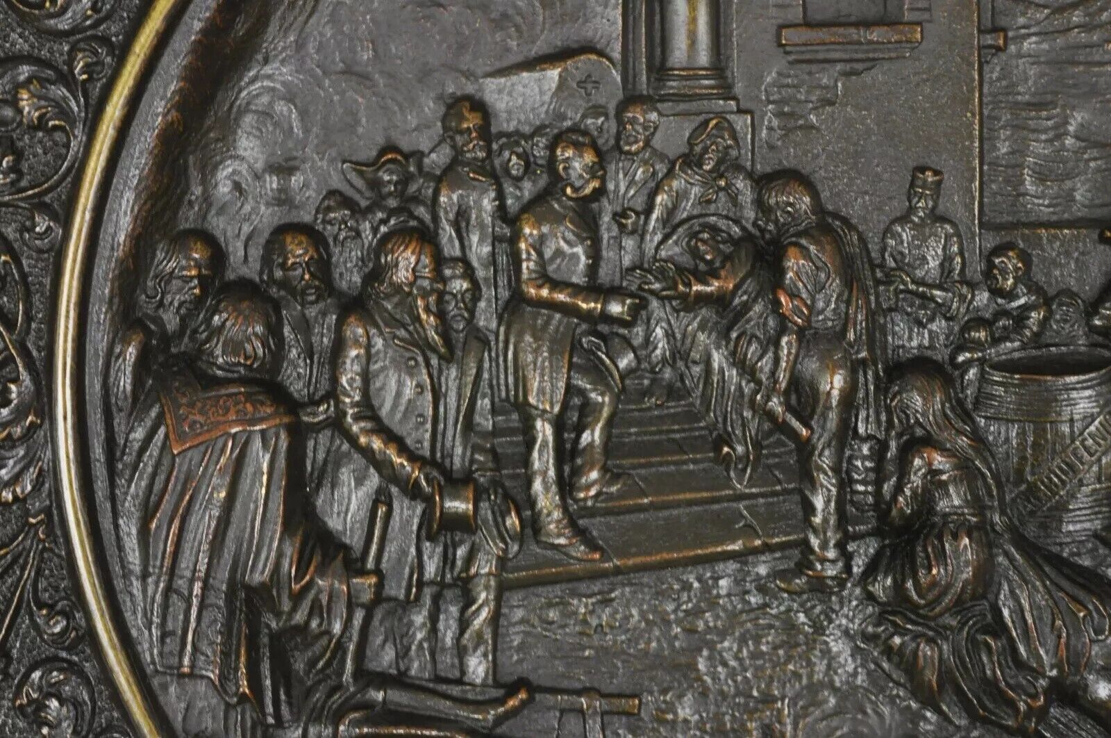 Bronze King Umberto Visiting Cholera Hospital Naples 1884 Dish Wall Plaque