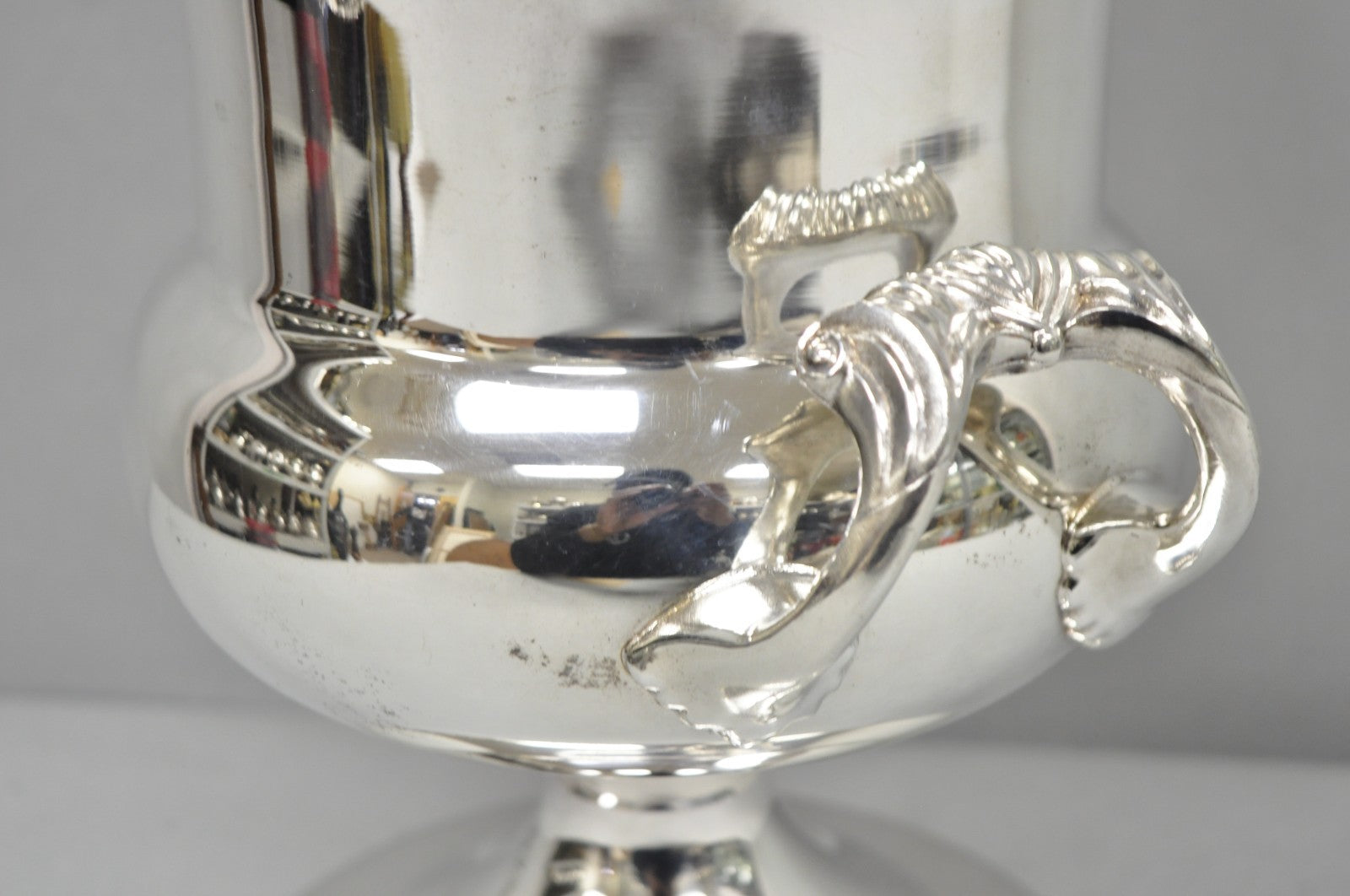 Vintage Towle Silver Plated Trophy Cup Urn Champagne Chiller Bar Ice Bucket