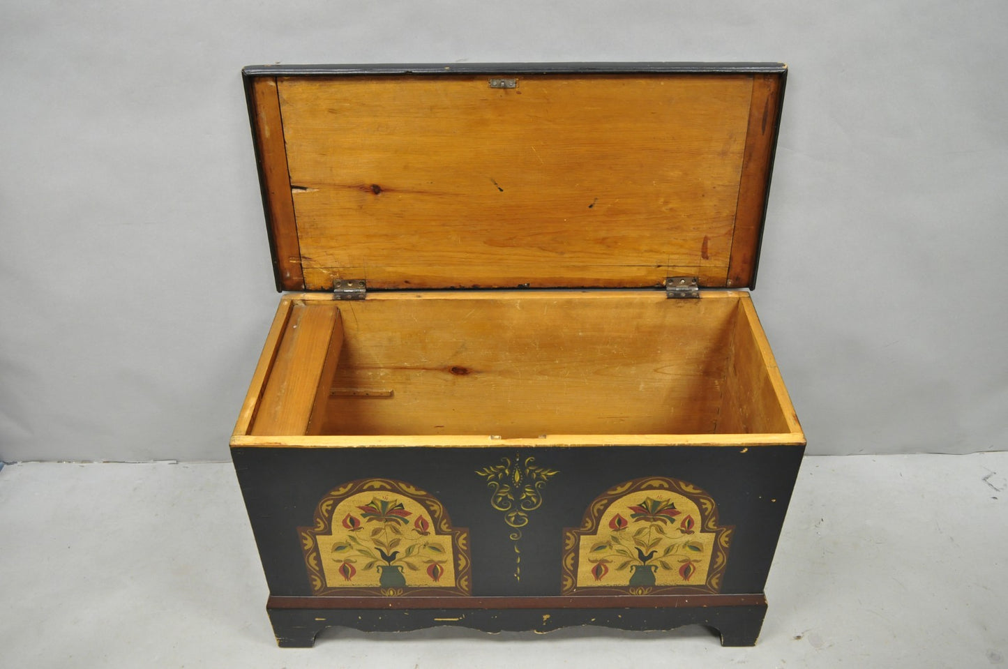 Antique Pennsylvania Dutch Colonial Blue Hand Painted Blanket Chest Trunk