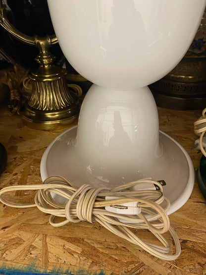 Vintage Italian Murano Mid Century Modern White Glass Handkerchief Table Lamp