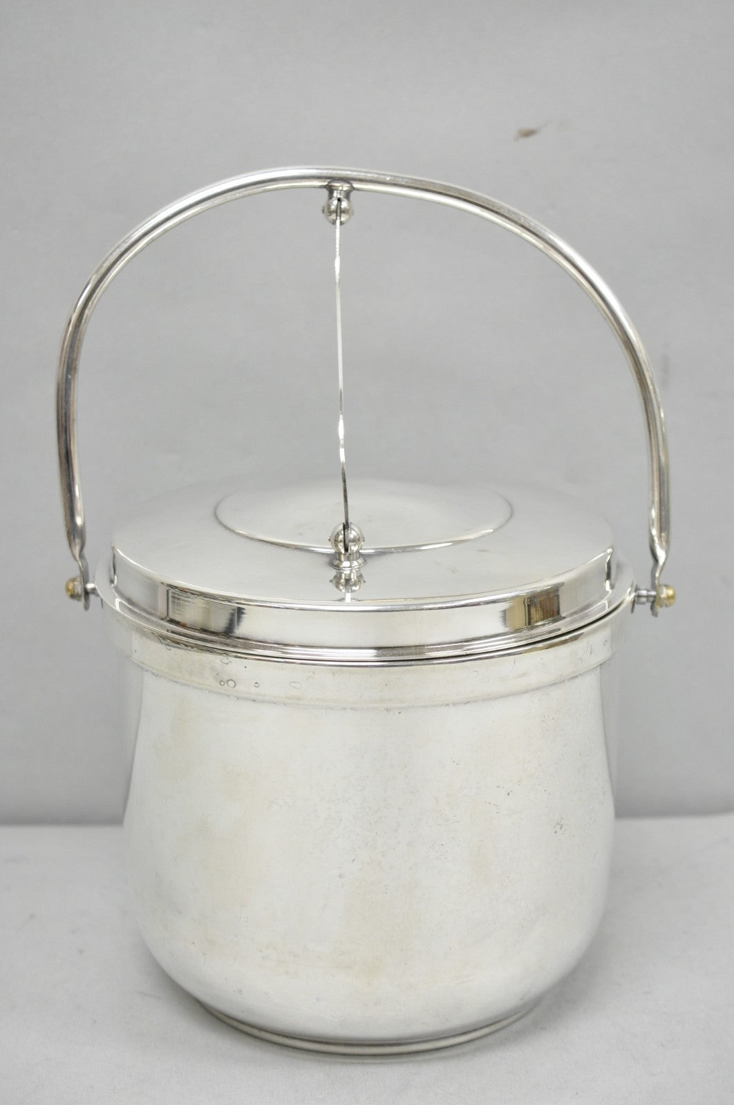 Gorham YC141 Mid Century Modern Silver Plated Reticulating Hinge Ice Bucket