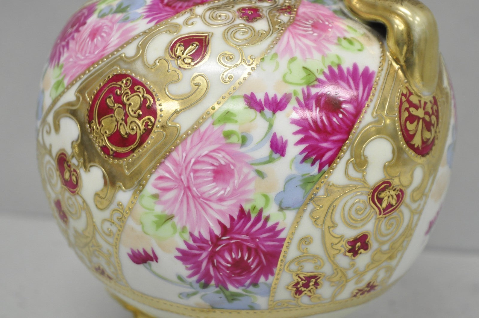 Antique Nippon Moriage Porcelain Twin Handle Ball Vase w/ Hand Painted Roses