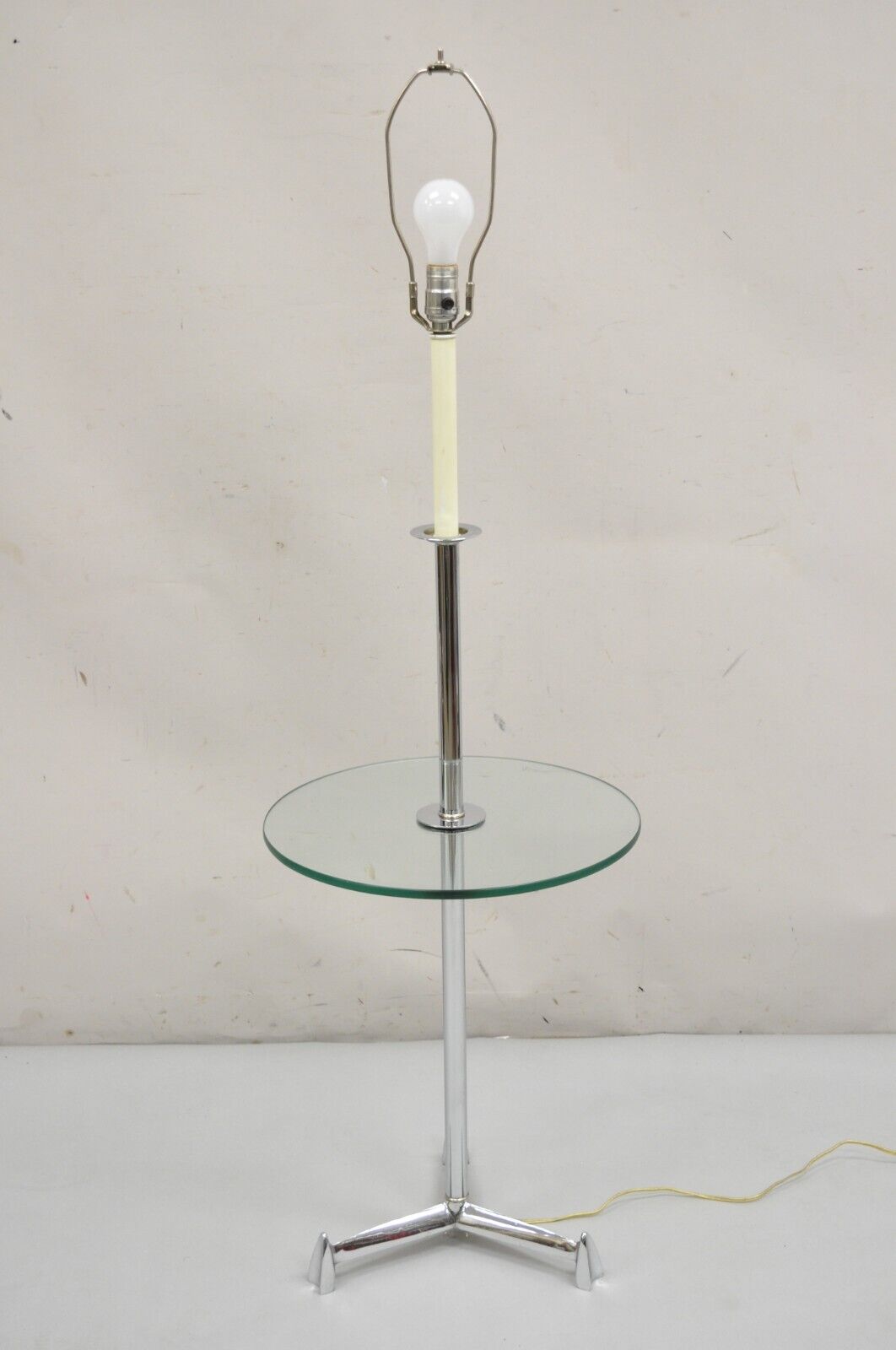 Vintage Mid Century Modern Chrome Space Age Tripod Base Side Table Floor Lamp