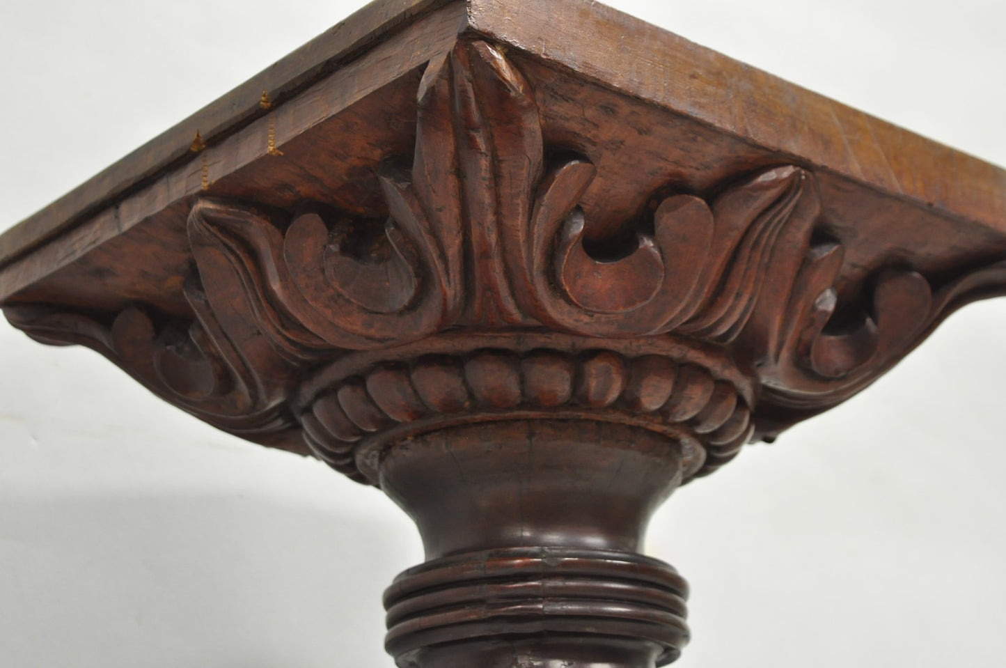 Antique American Empire Carved Mahogany Cannonball Paw Foot Pedestal Table Base