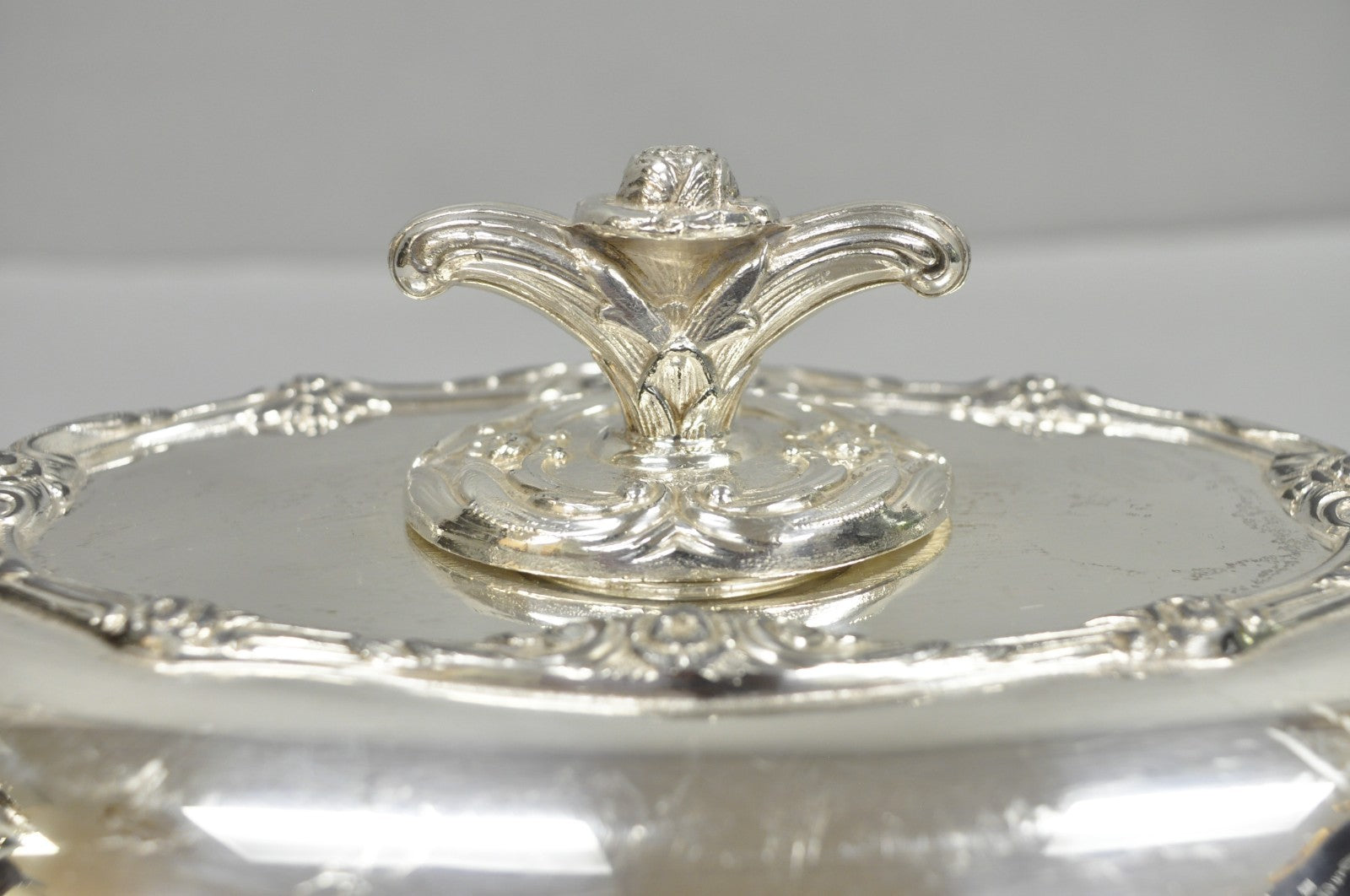 Vintage Rogers 1881 Glenrose Silver Plated Covered Vegetable Serving Dish