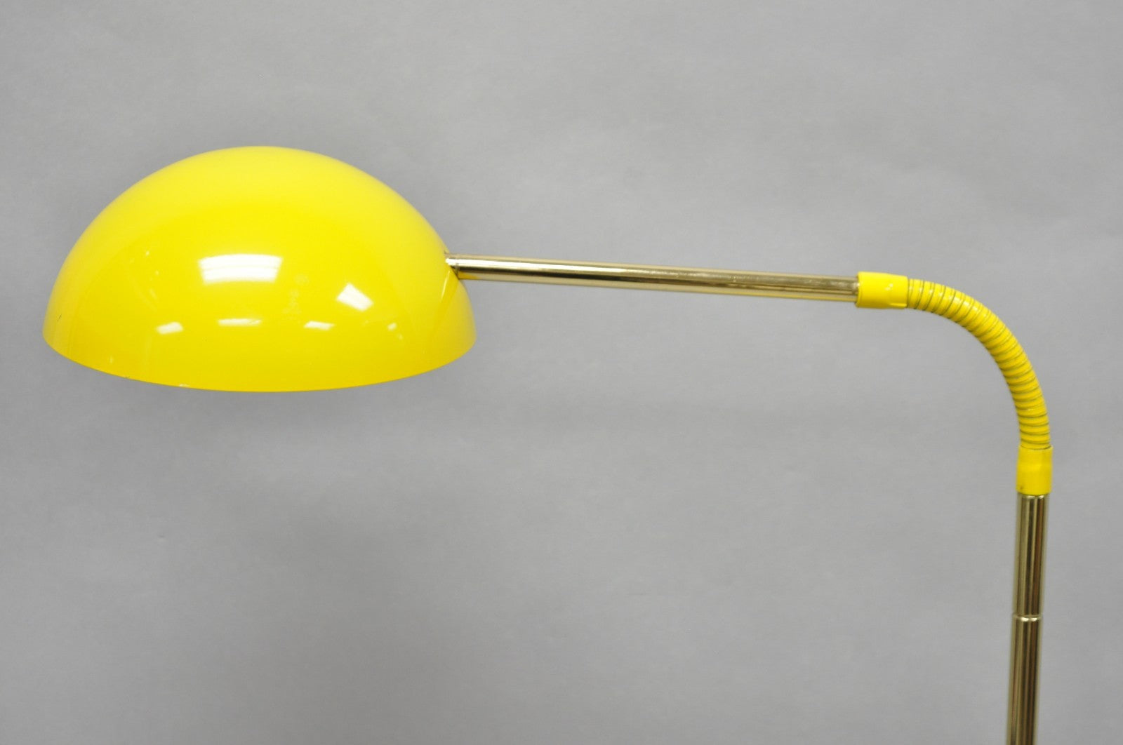 Vintage Mid Century Modern Kurt Versen Style Yellow Gooseneck Saucer Floor Lamp