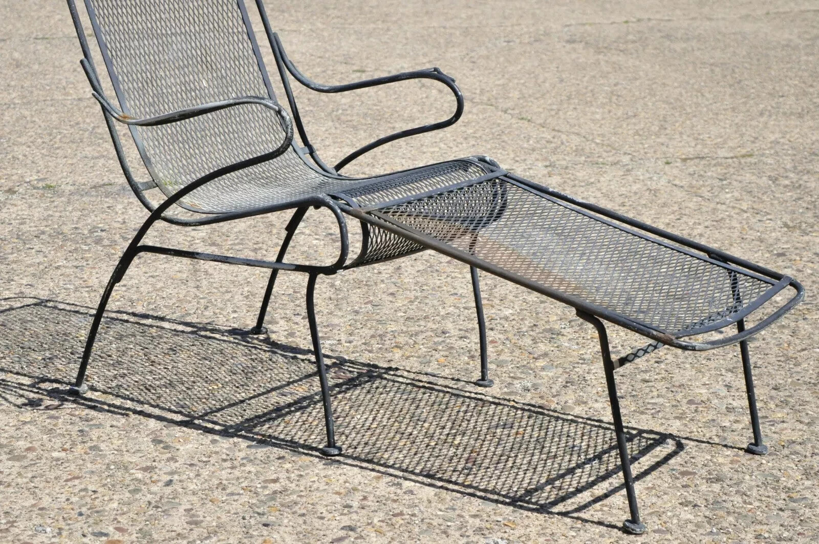 Vintage Woodard Wrought Iron Garden Chaise Lounge Chair w/ Removable Footstool