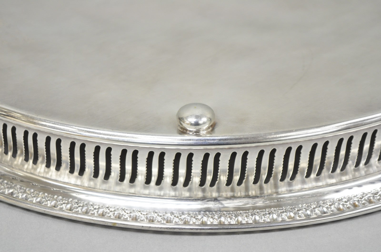 Webster Wilcox "Brandon Hall" 7572G Silver Plated Reticulated 15" Round Bar Tray